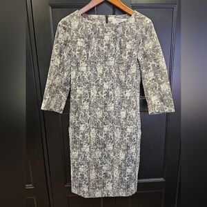 M.M.LaFleur Etsuko dress in Crackle Pattern- Size 6